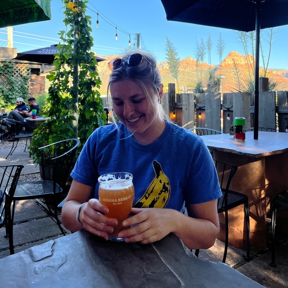 Meet your Posher, Hannah - Picture 10 of 11